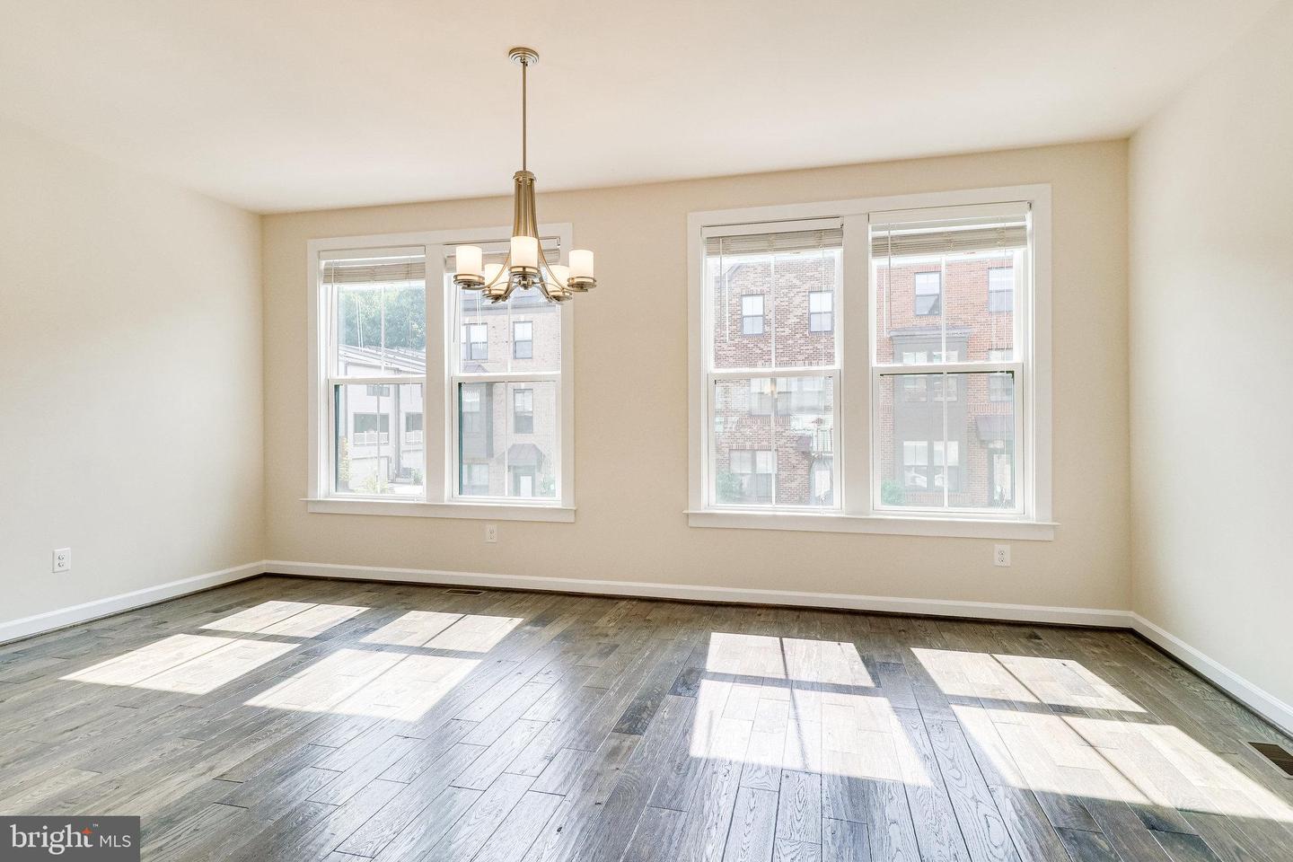 3119 Sundrops COURT