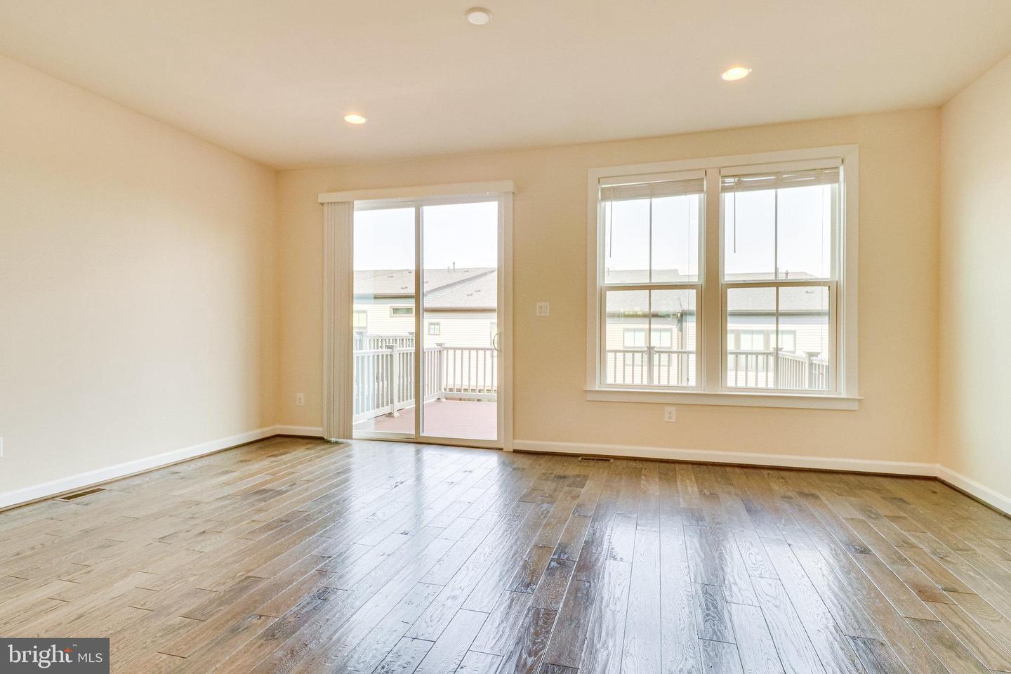 3119 Sundrops COURT