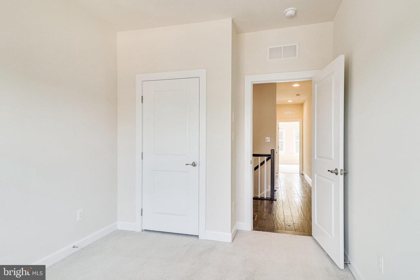 3119 Sundrops COURT
