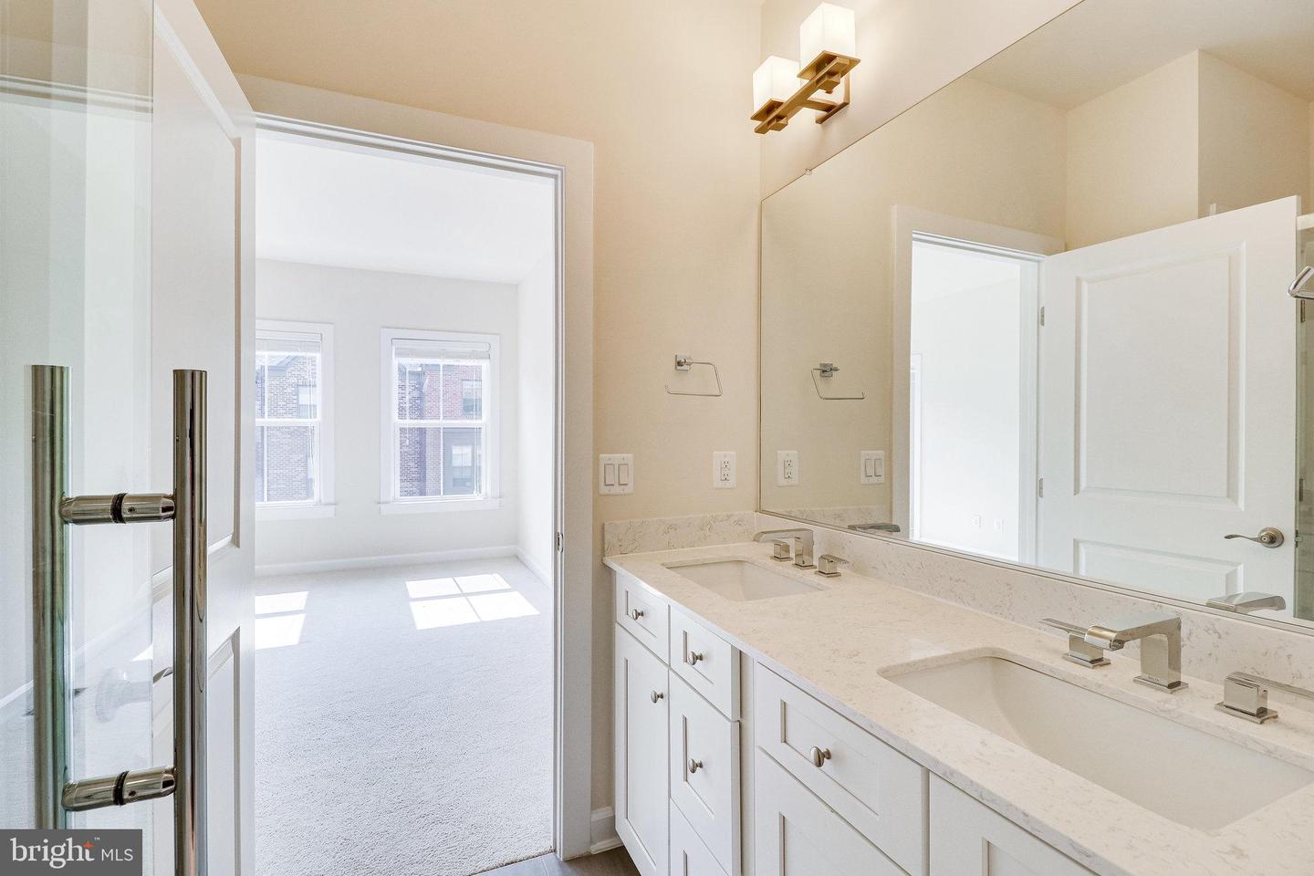 3119 Sundrops COURT