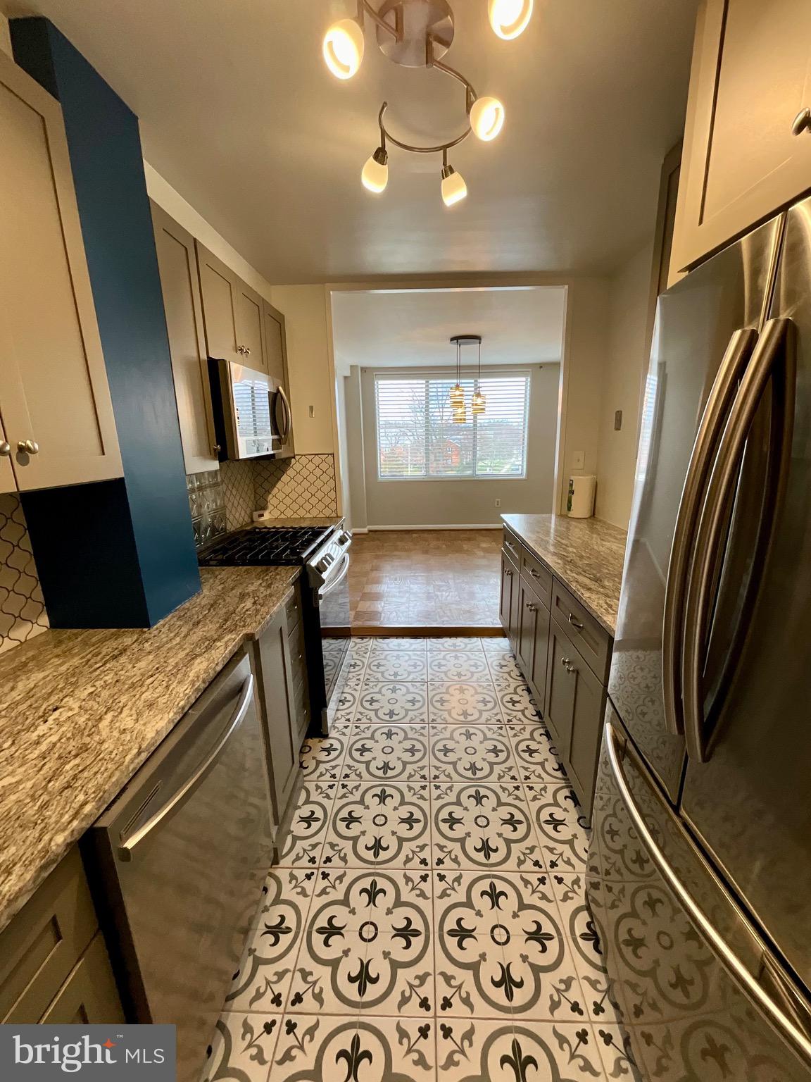 6621 Wakefield DRIVE Unit: 317