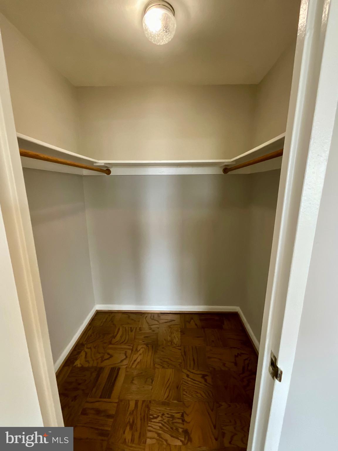 6621 Wakefield DRIVE Unit: 317