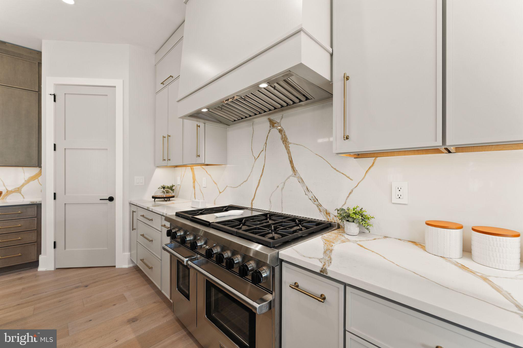 1710 Dalewood Place Pl