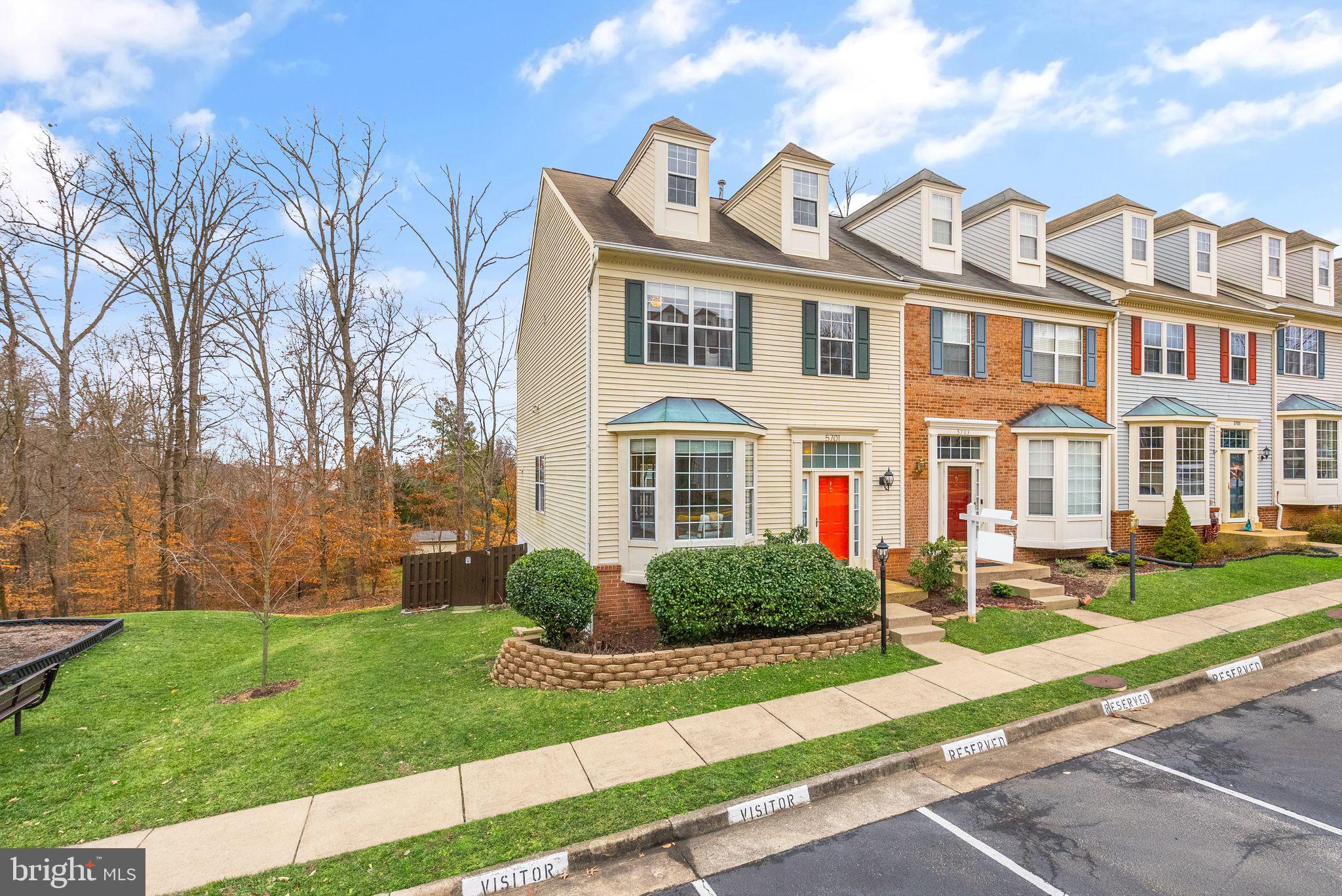 5701 Clapham ROAD