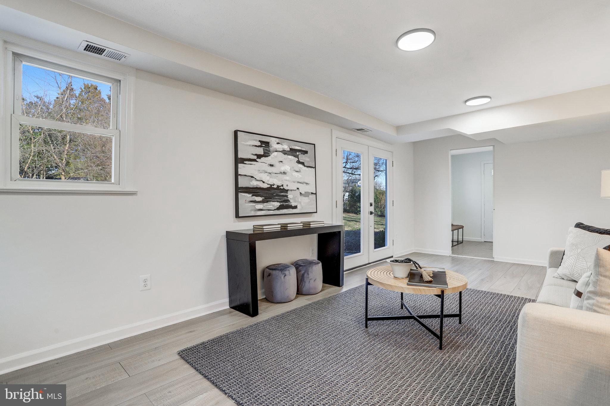 3201 Blundell Circle