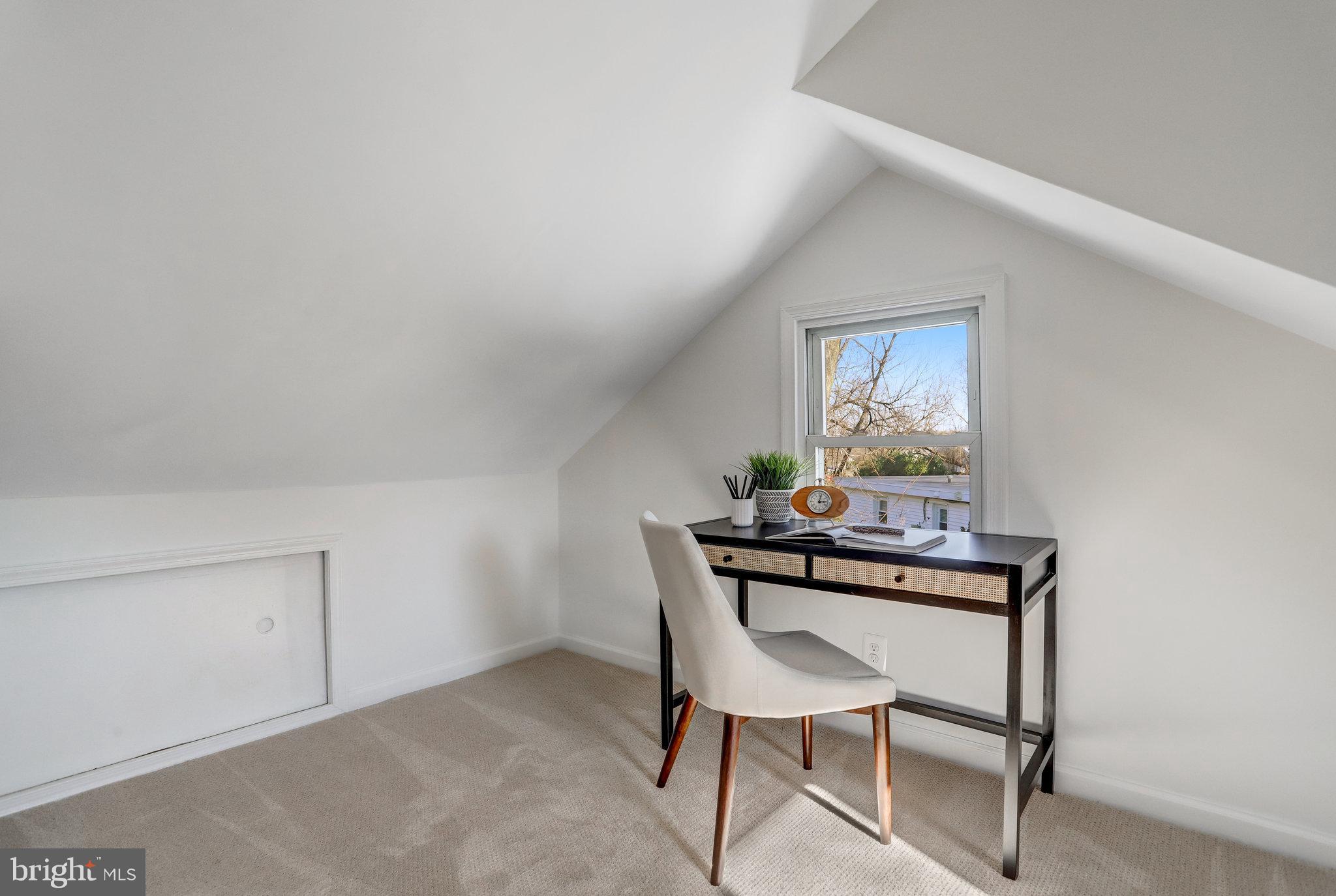 3201 Blundell Circle