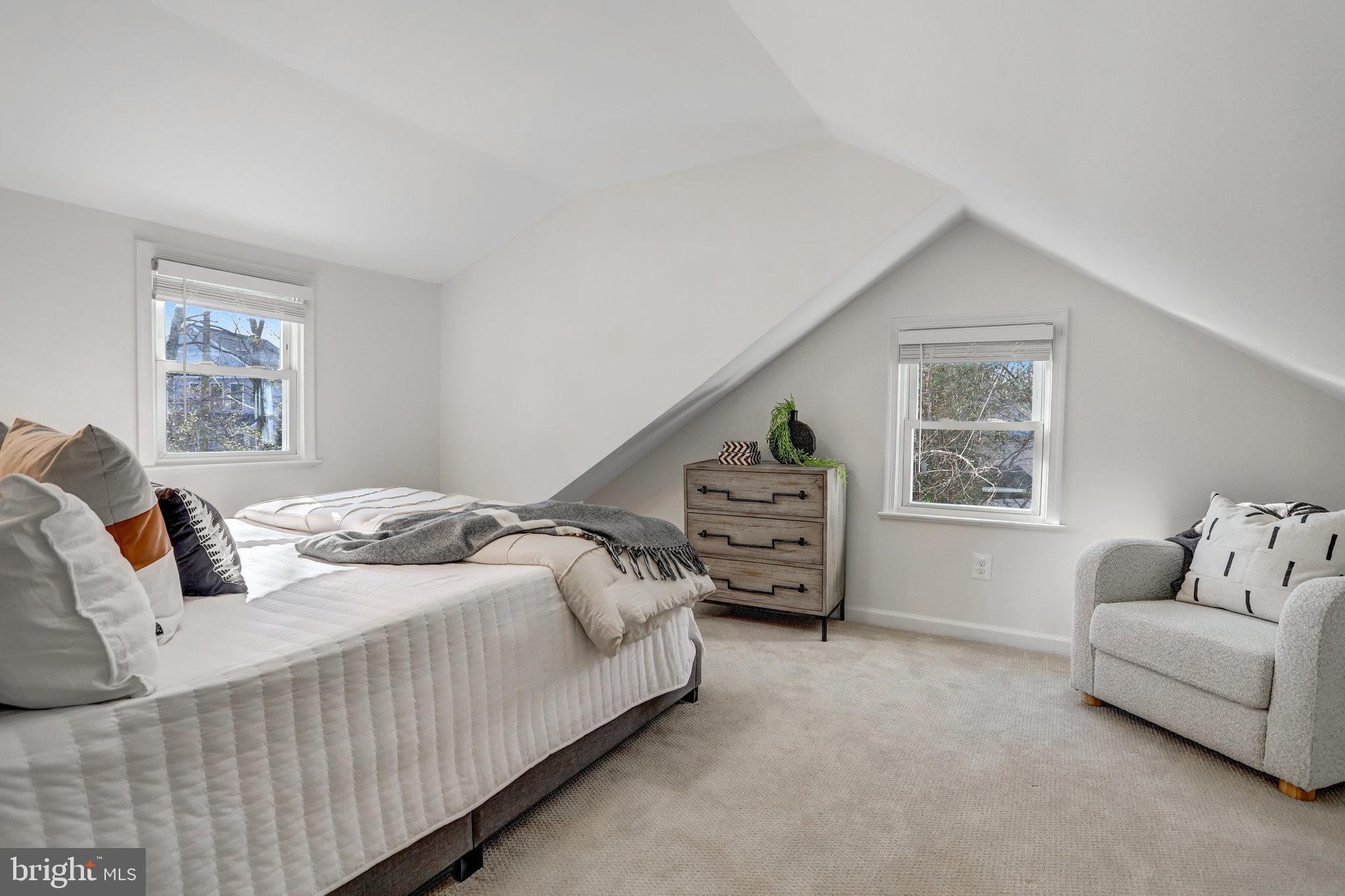 3201 Blundell Circle