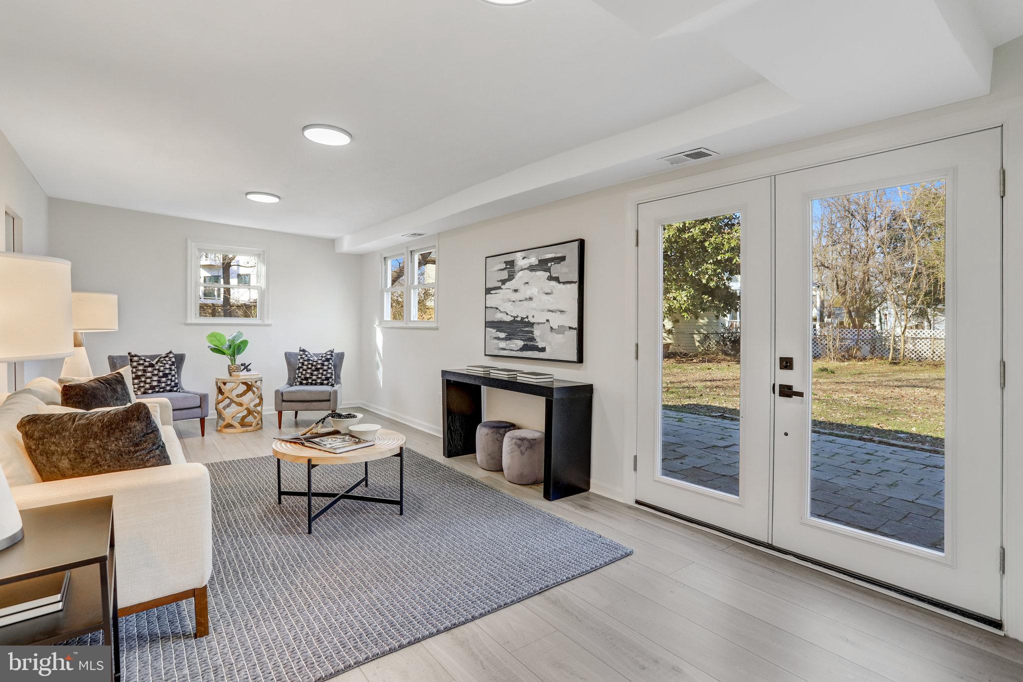 3201 Blundell Circle
