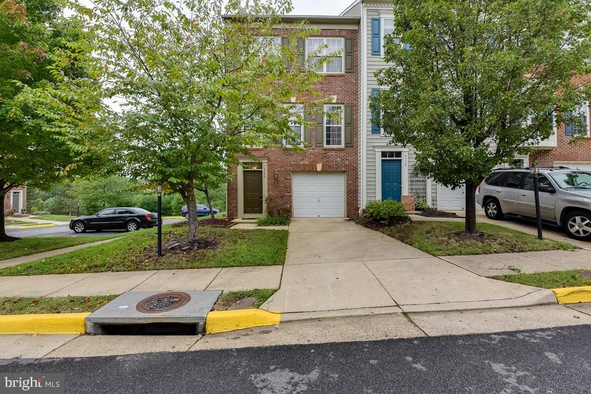 6340 Walking LANE