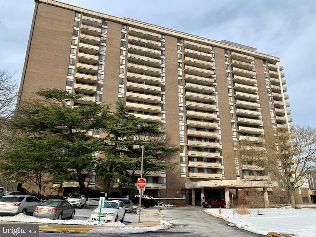 1800 Old Meadow ROAD Unit: 916