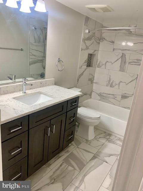 1800 Old Meadow ROAD Unit: 916