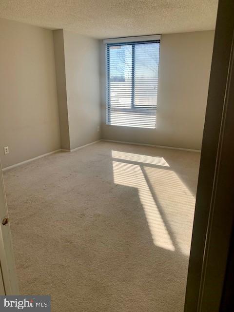 1800 Old Meadow ROAD Unit: 916