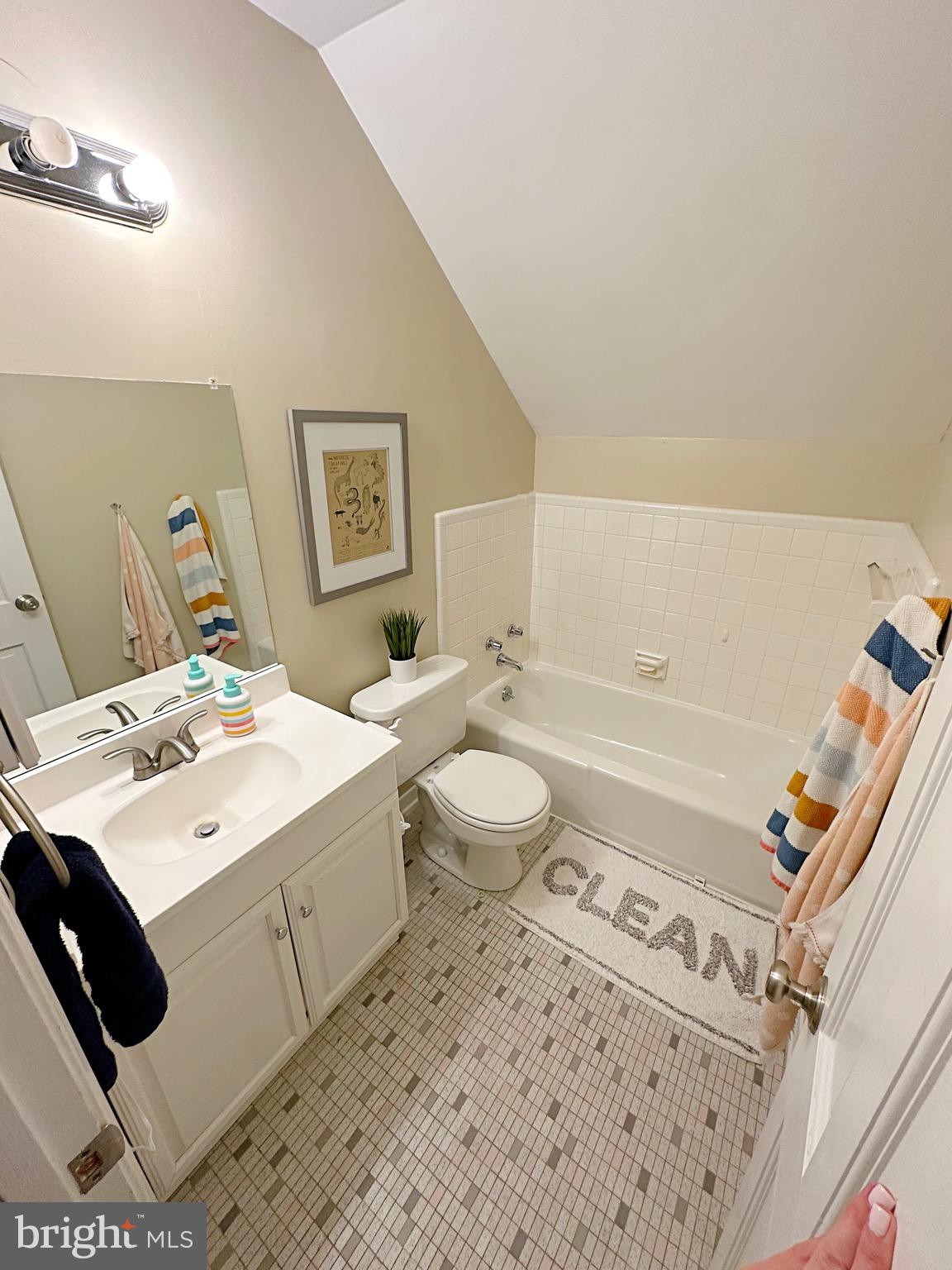 422 Old Courthouse ROAD NE