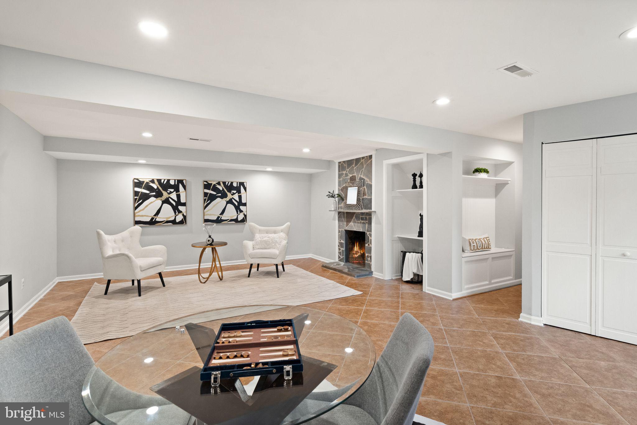 1807 Youngblood Street