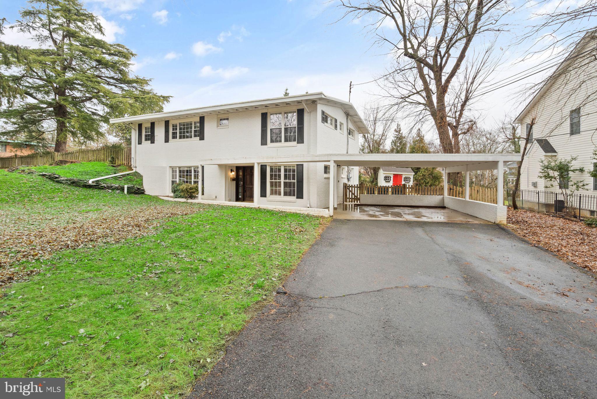 1807 Youngblood Street