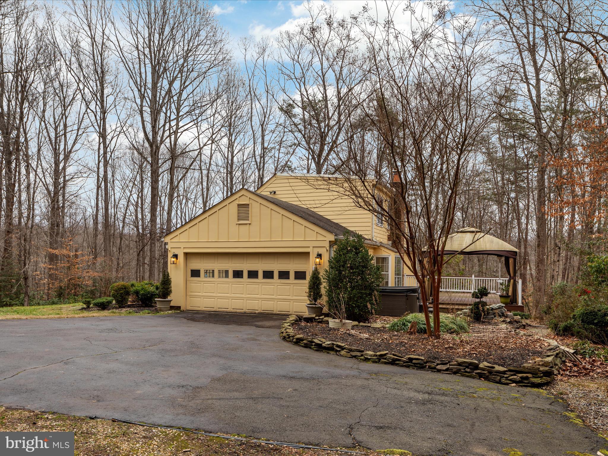 8215 Cub den Court