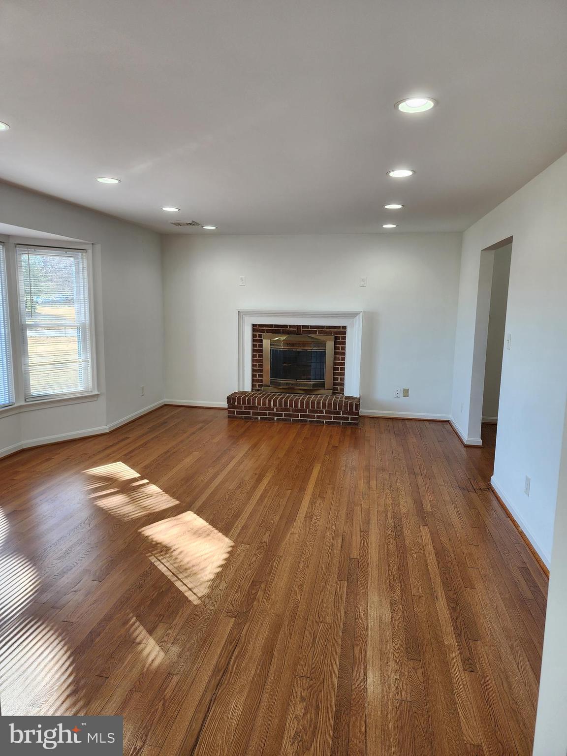 6017 Westchester Street