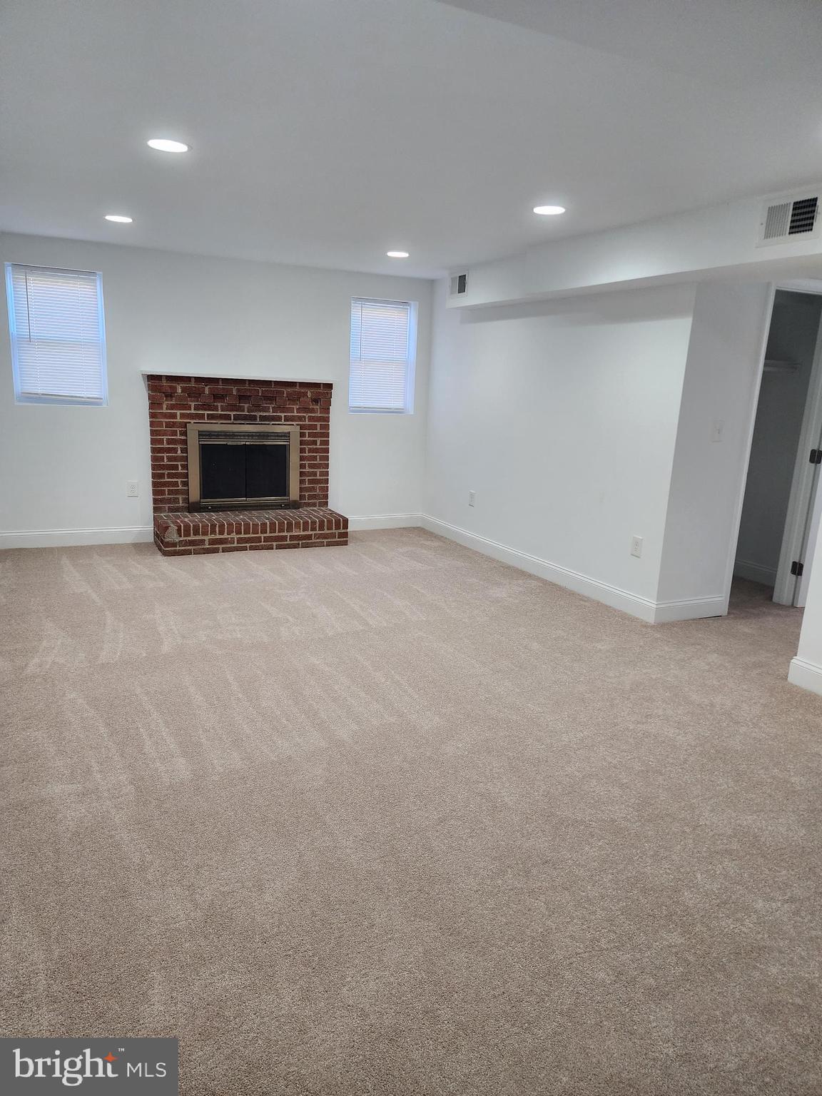 6017 Westchester Street