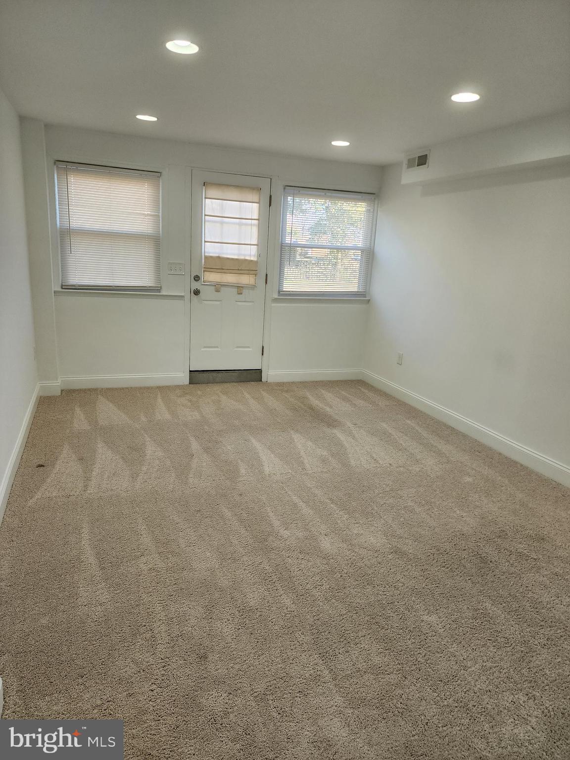 6017 Westchester Street