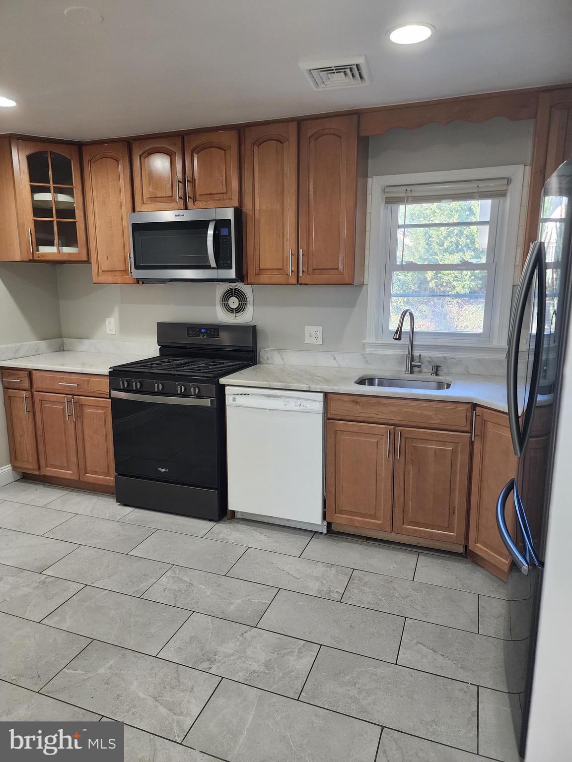 6017 Westchester Street