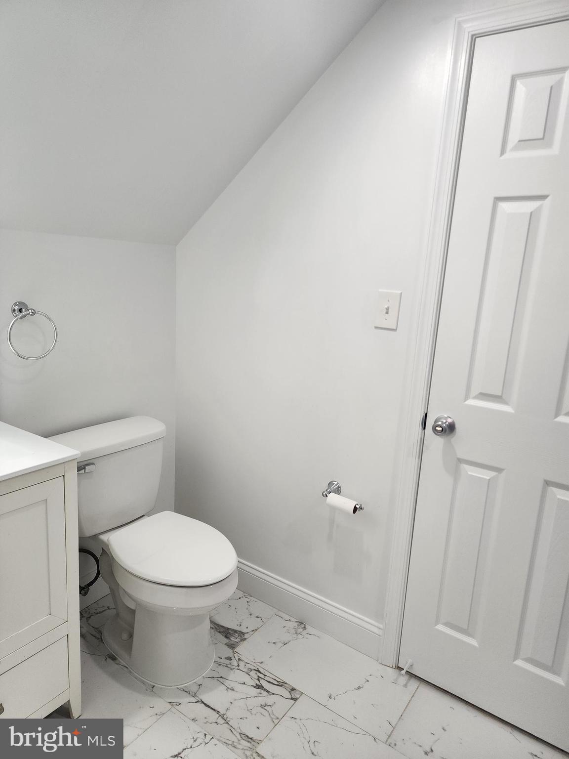 6017 Westchester Street