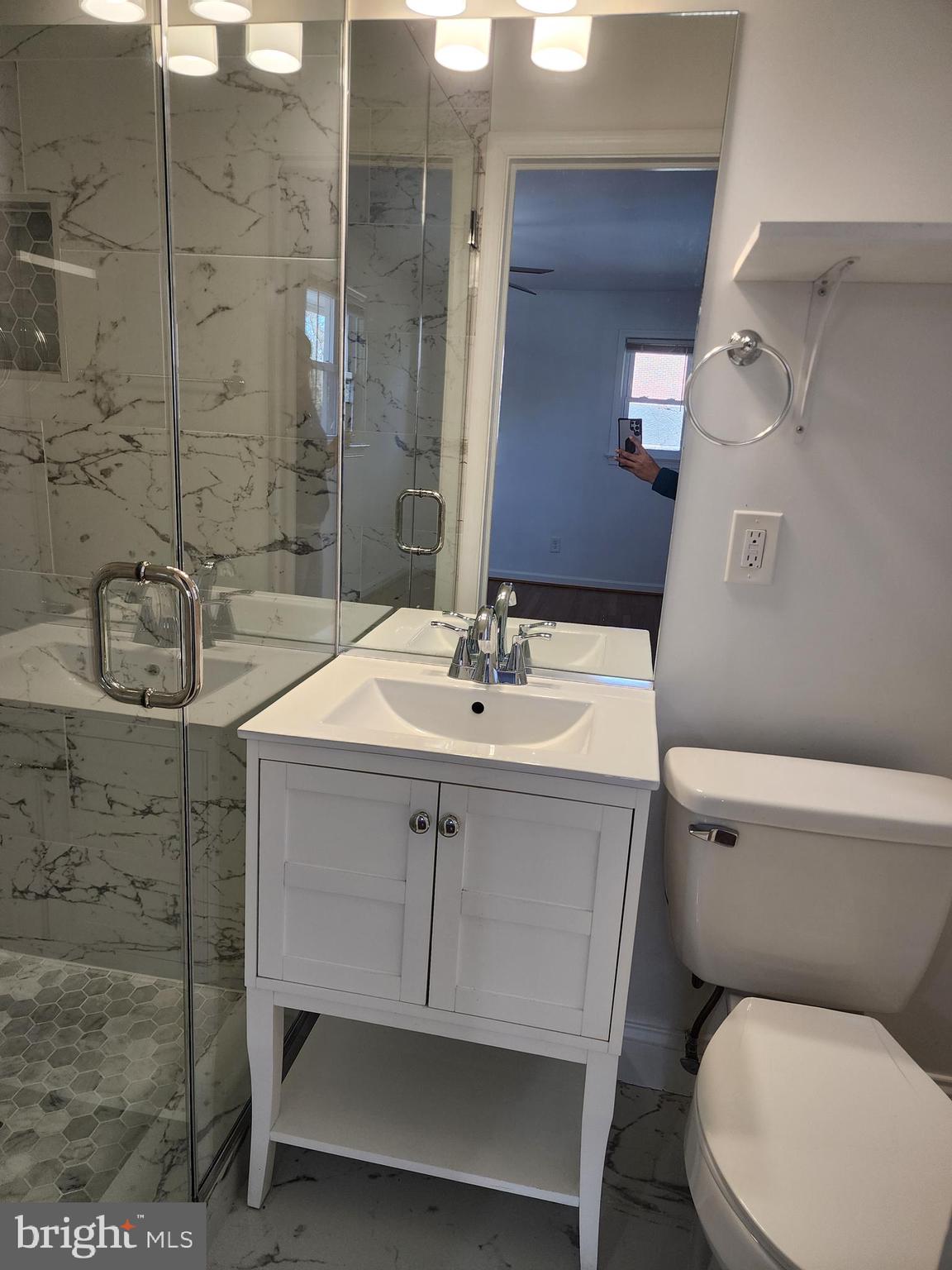 6017 Westchester Street