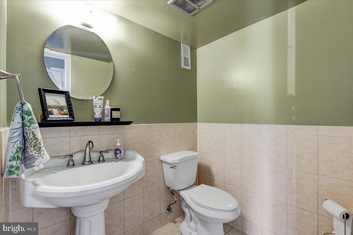 3811 Joshua Place Unit: D