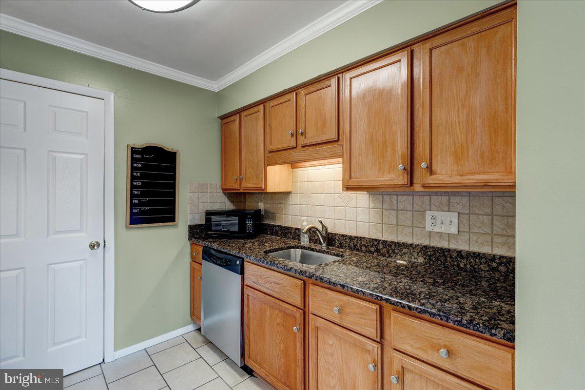 3811 Joshua Place Unit: D