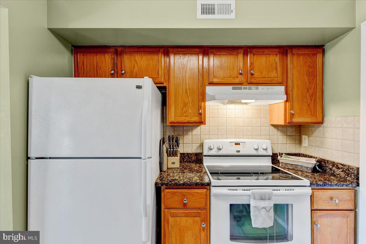 3811 Joshua Place Unit: D