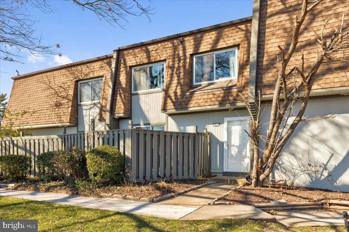 3811 Joshua Place Unit: D
