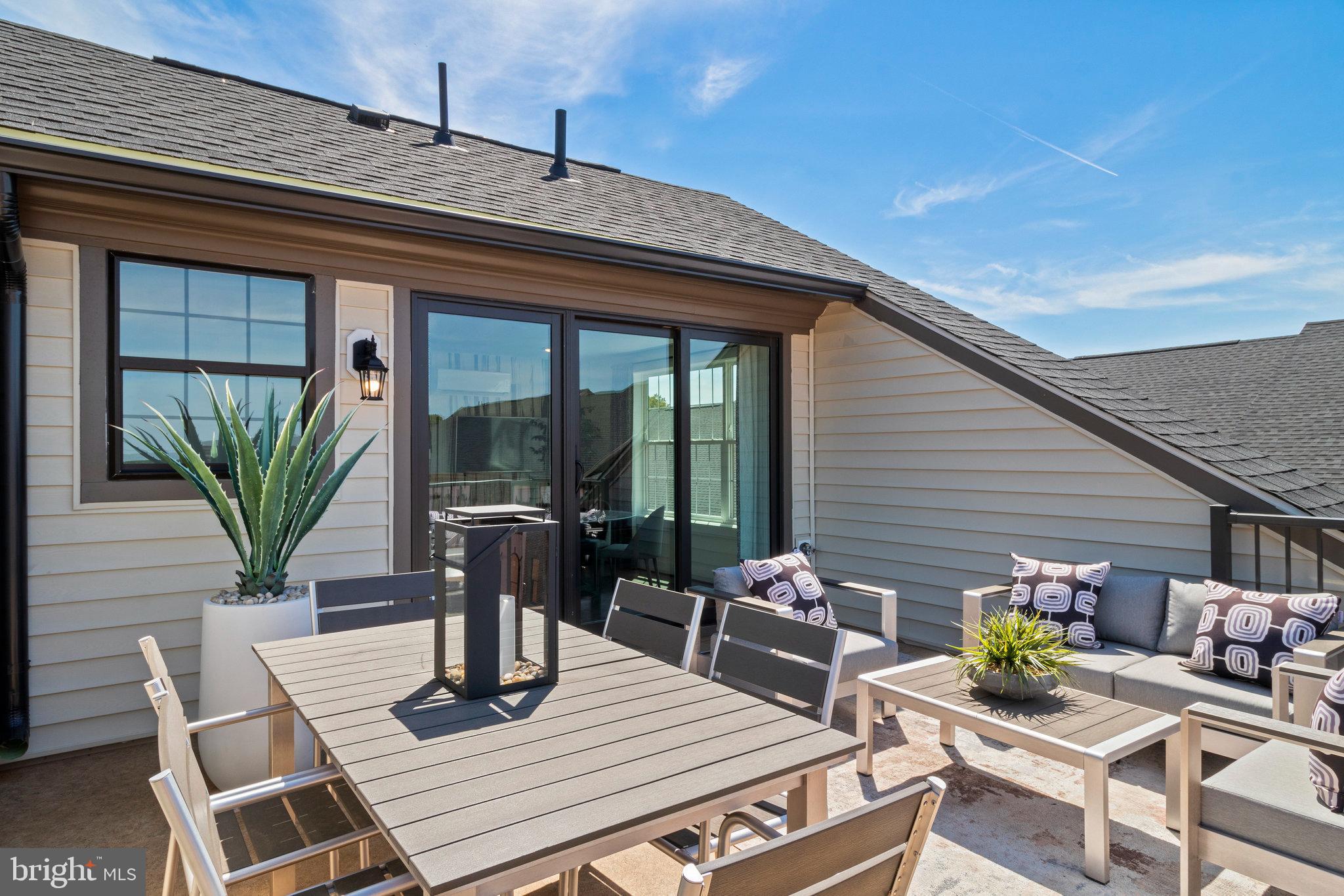 4368 Fair Lakes Court