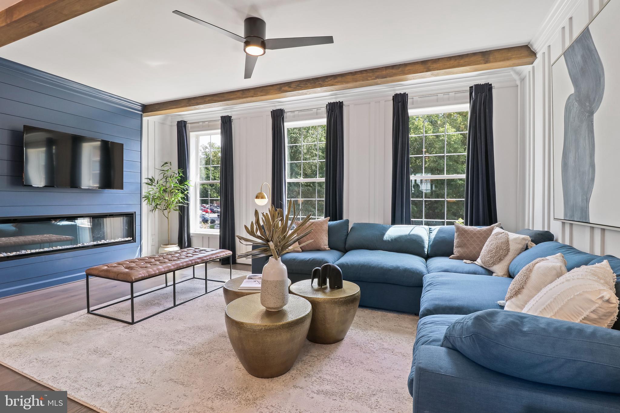 4368 Fair Lakes Court
