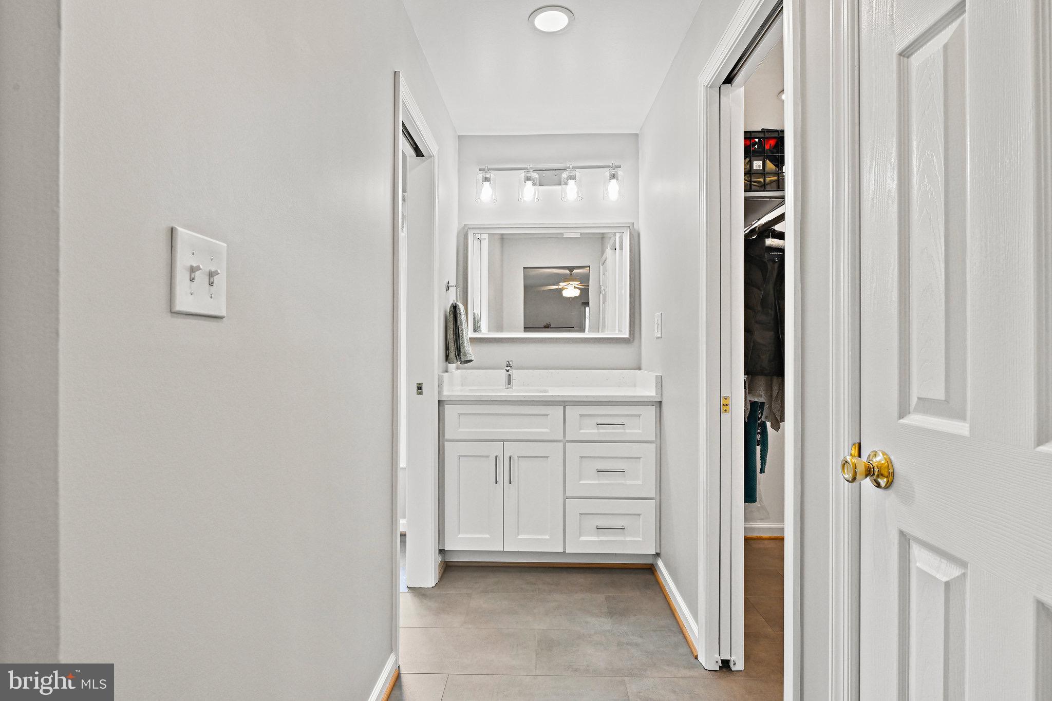 2112 Helmwood Court
