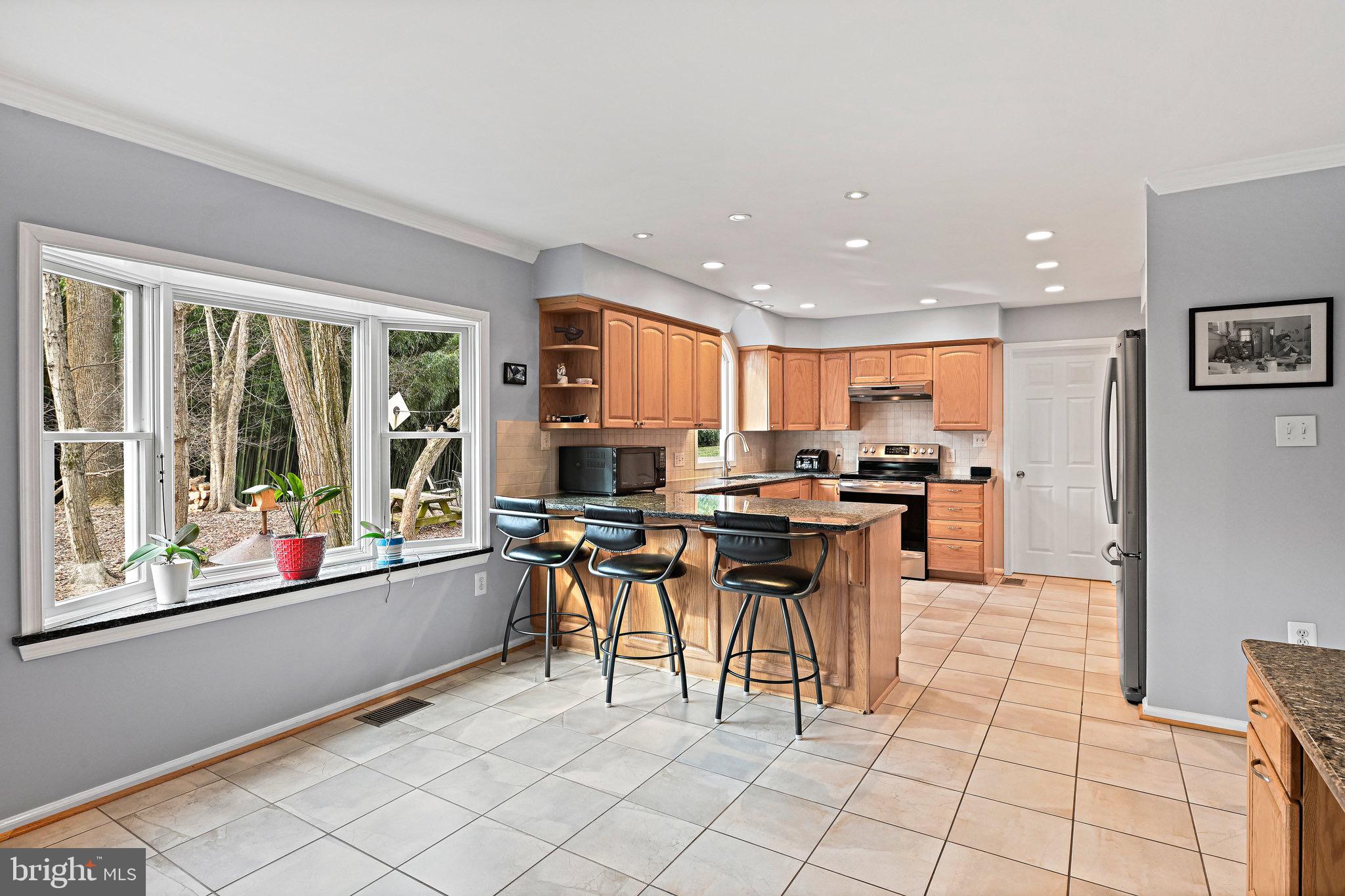 2112 Helmwood Court
