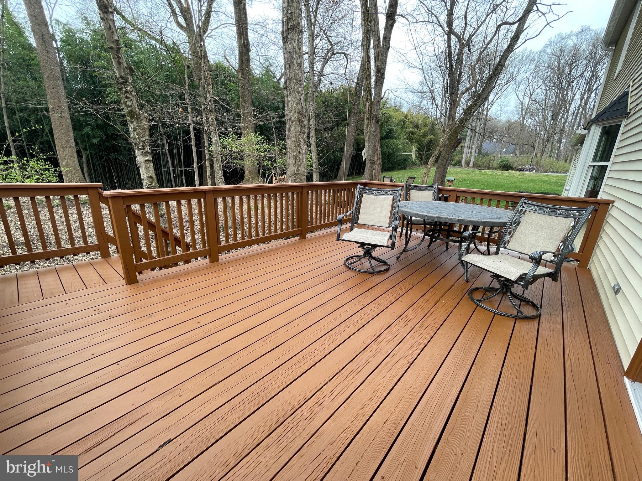 2112 Helmwood Court