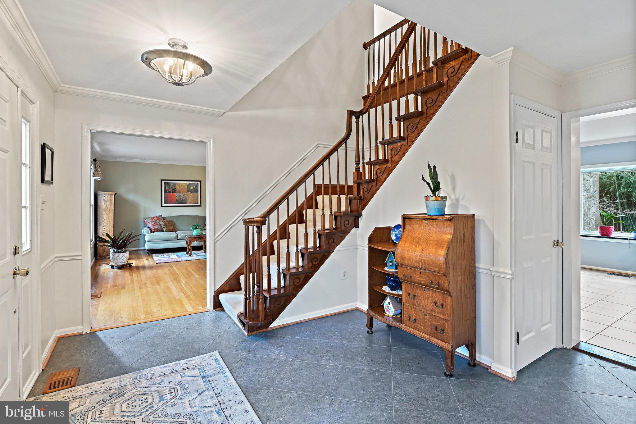 2112 Helmwood Court