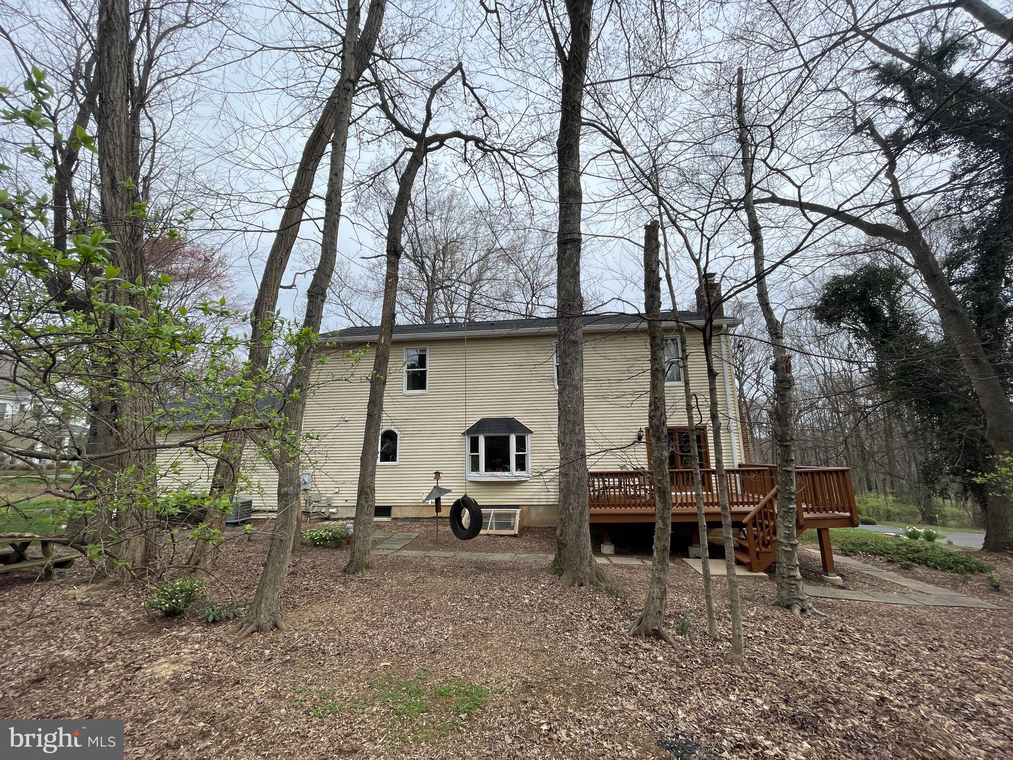 2112 Helmwood Court
