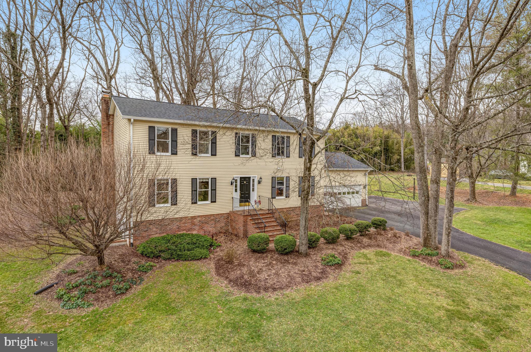2112 Helmwood Court
