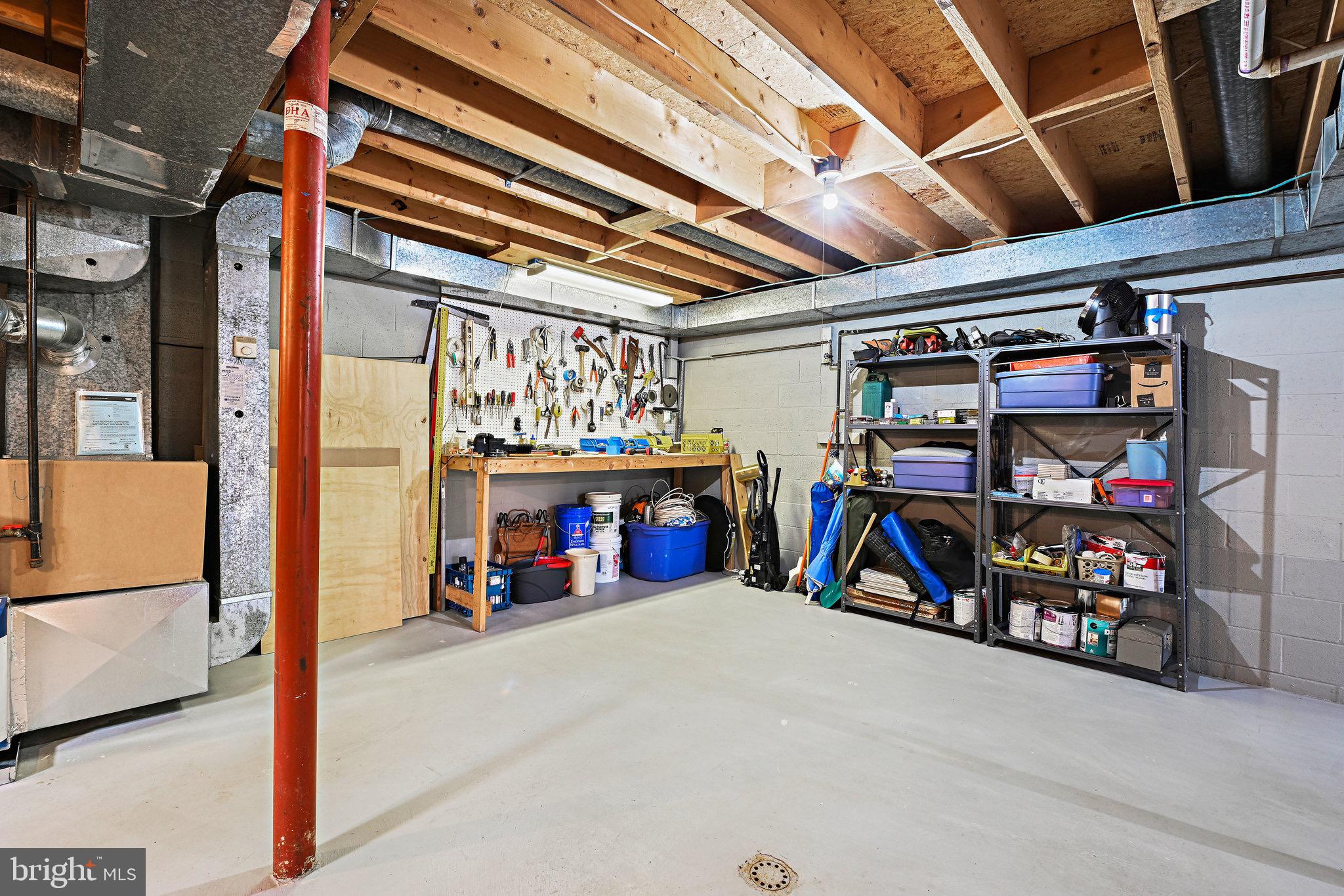 2112 Helmwood Court
