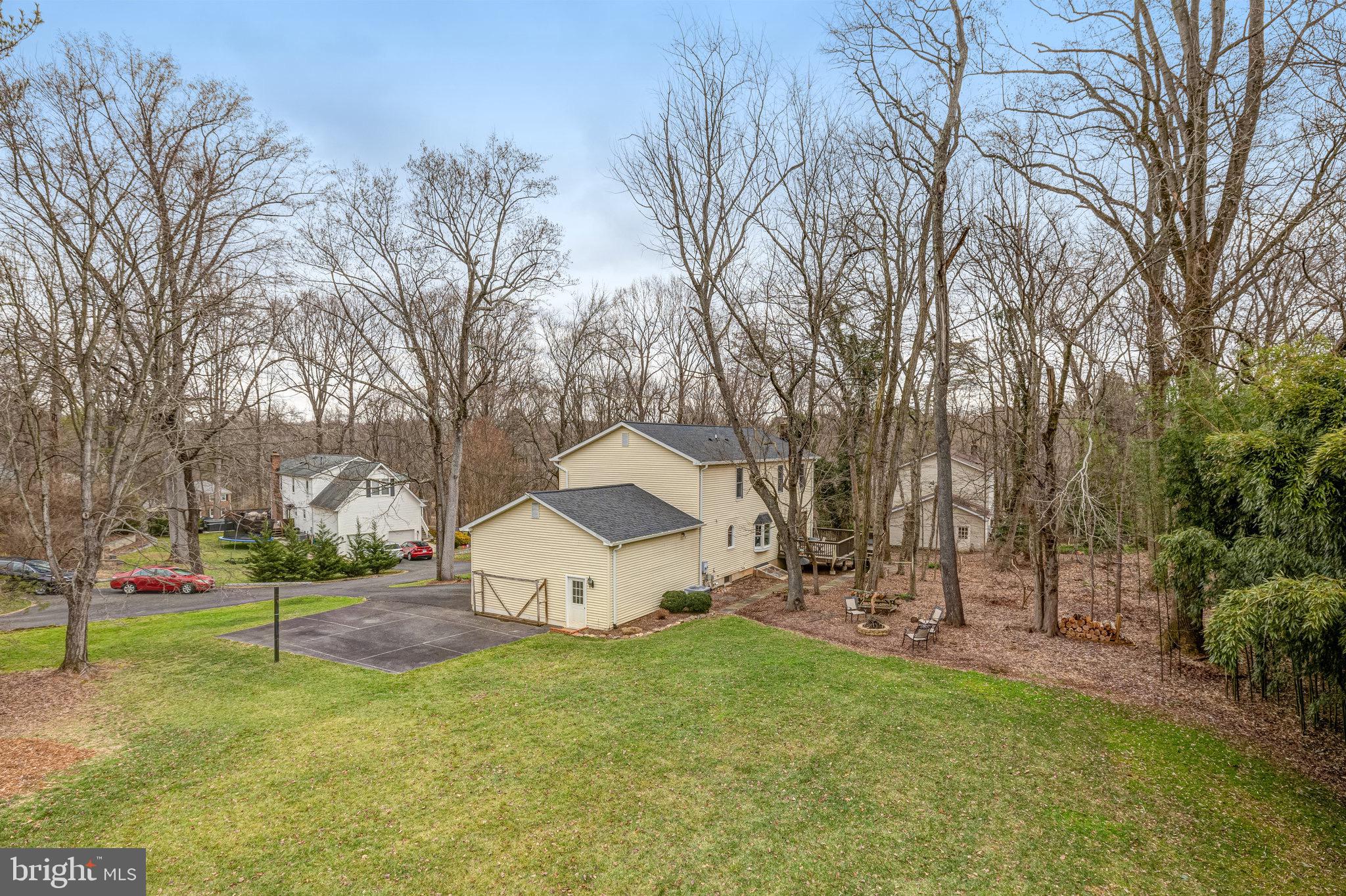 2112 Helmwood Court