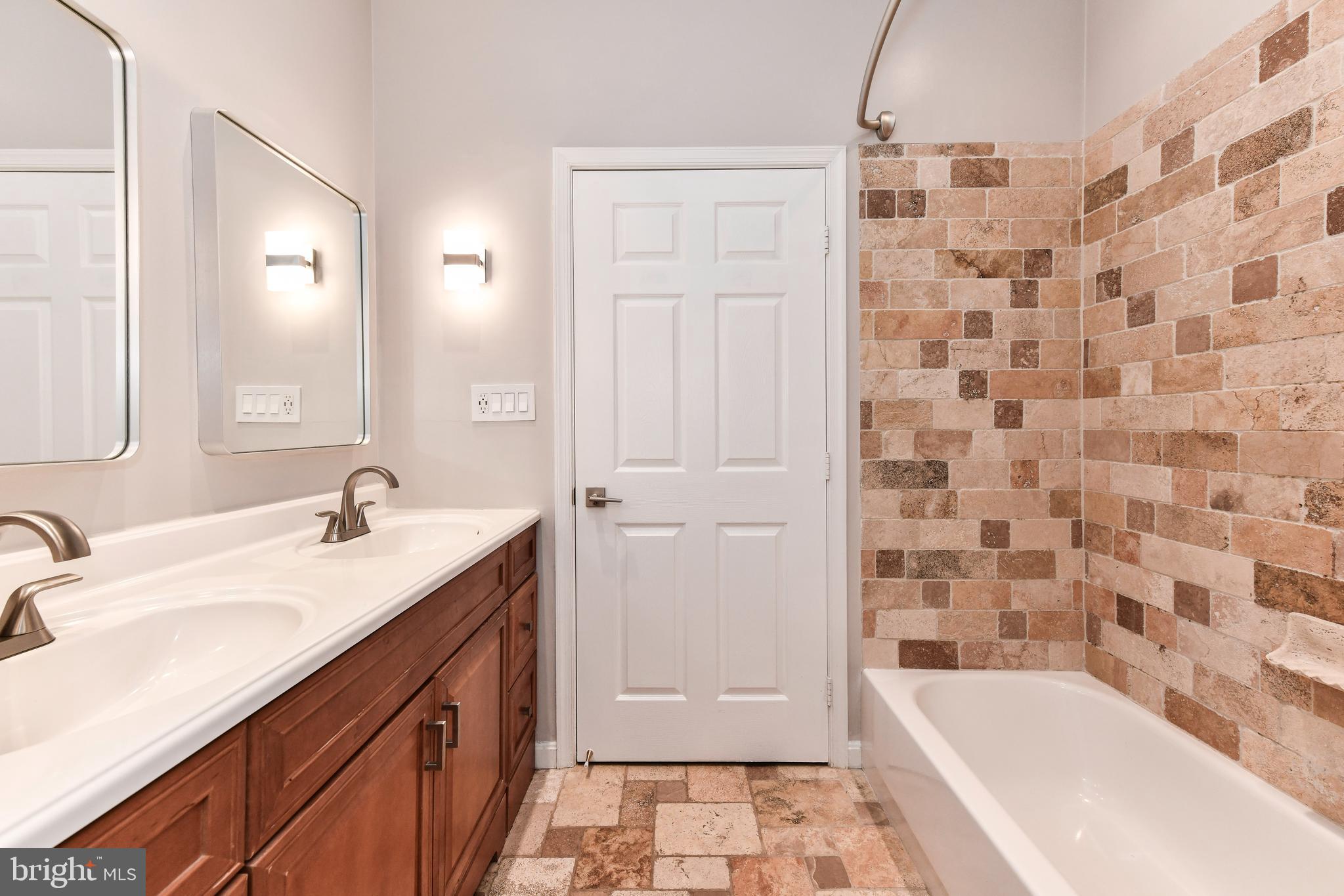 12905 Alton Sq #101