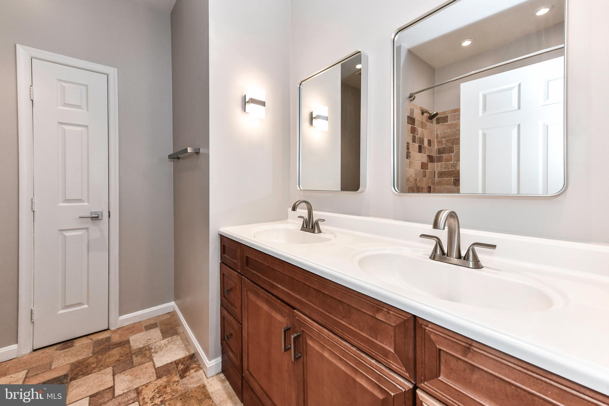 12905 Alton Sq #101