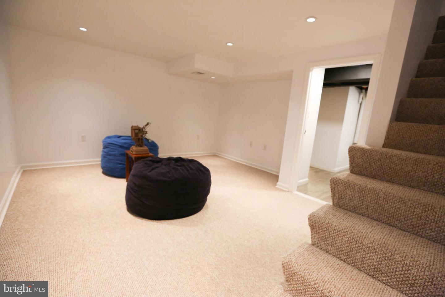 5921 Edgehill Drive