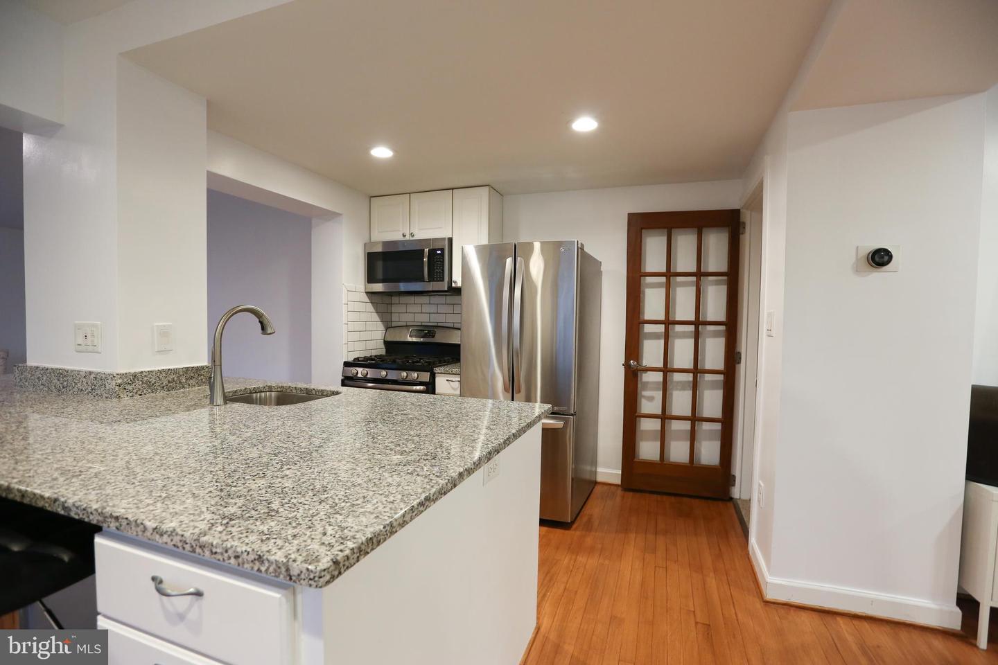 5921 Edgehill Drive