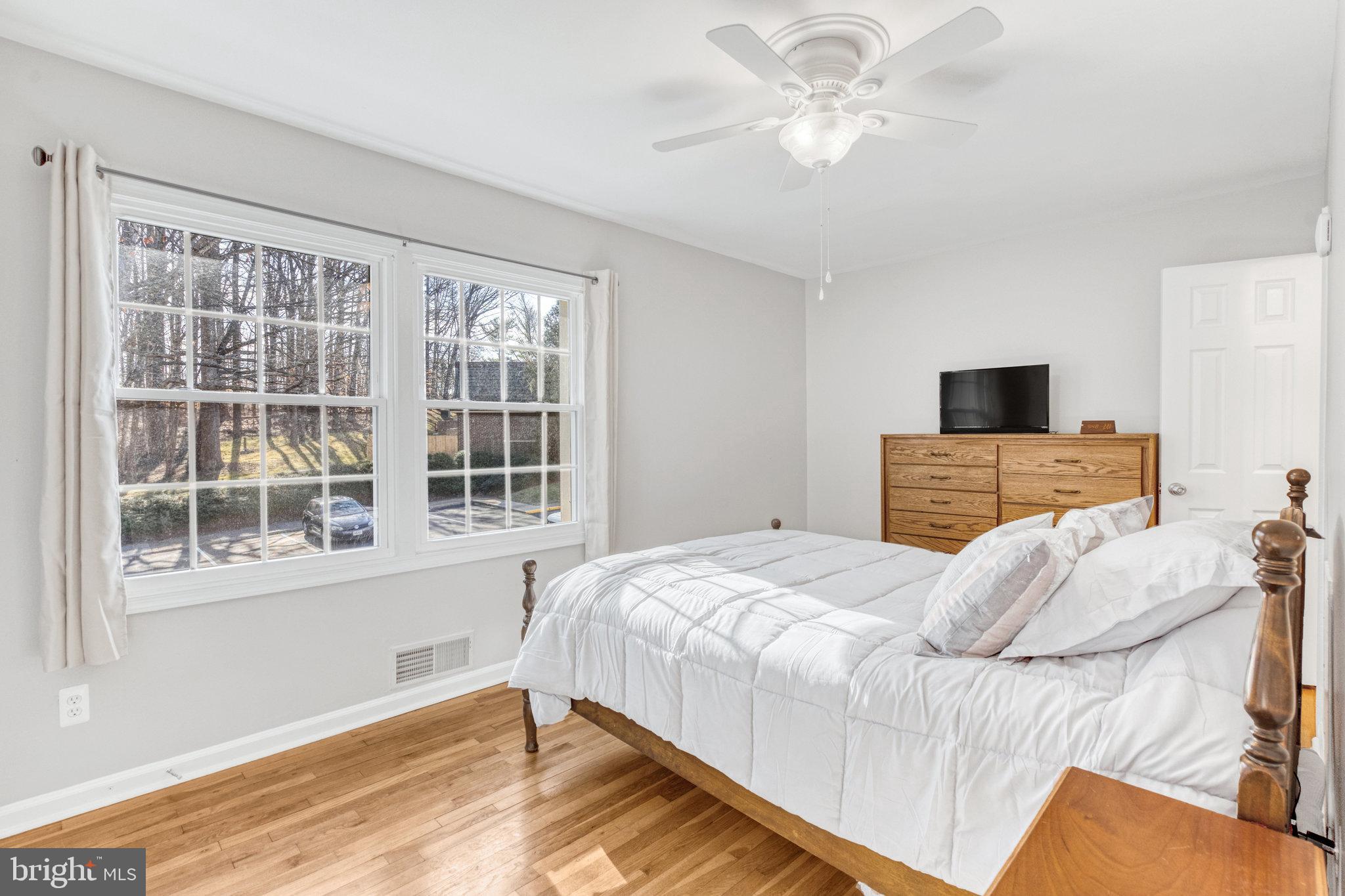 5910 Minutemen Road Unit: 294