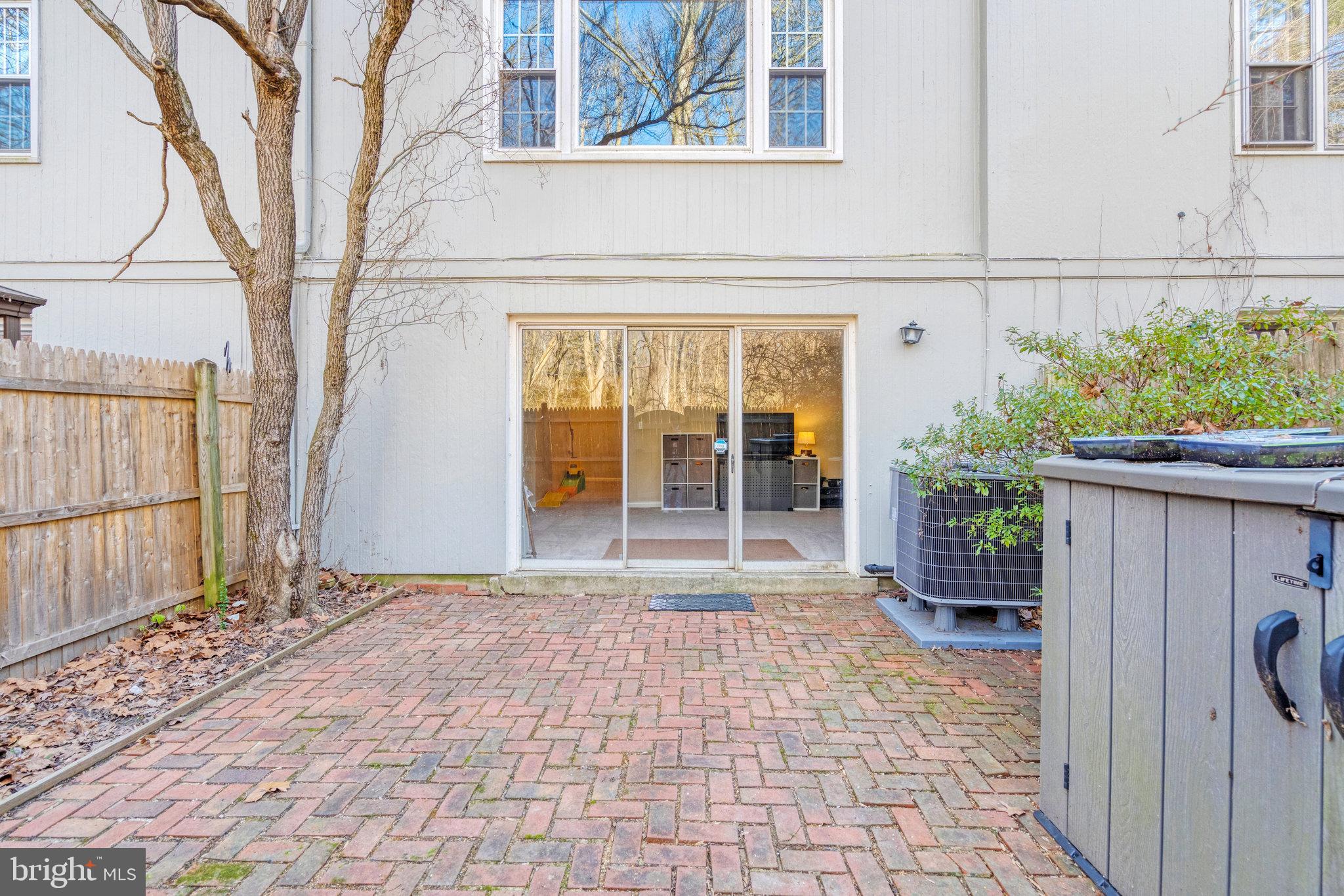5910 Minutemen Road Unit: 294