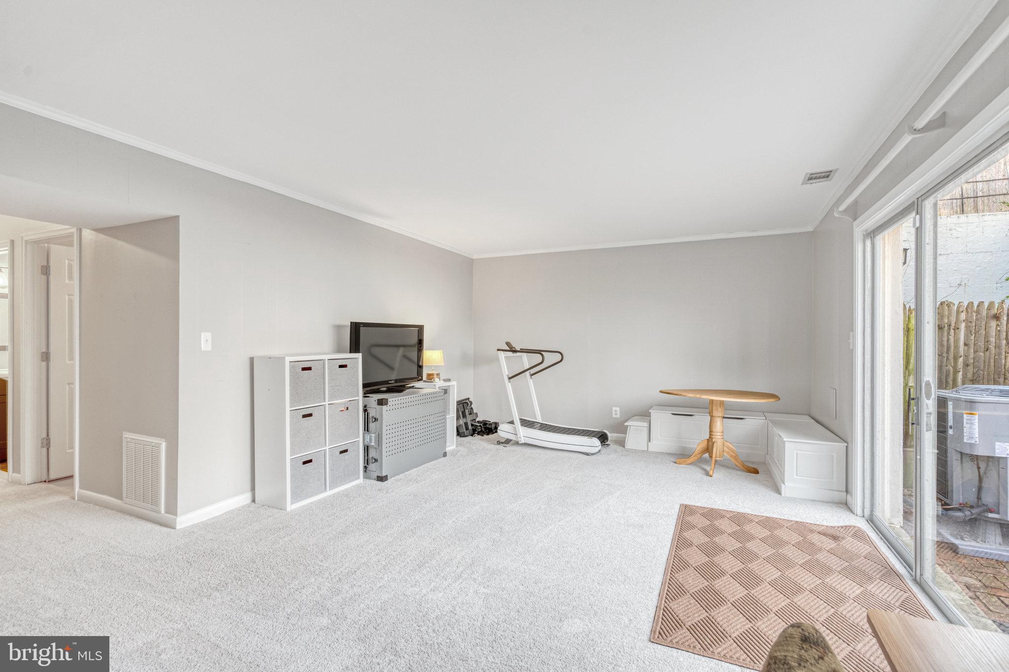 5910 Minutemen Road Unit: 294