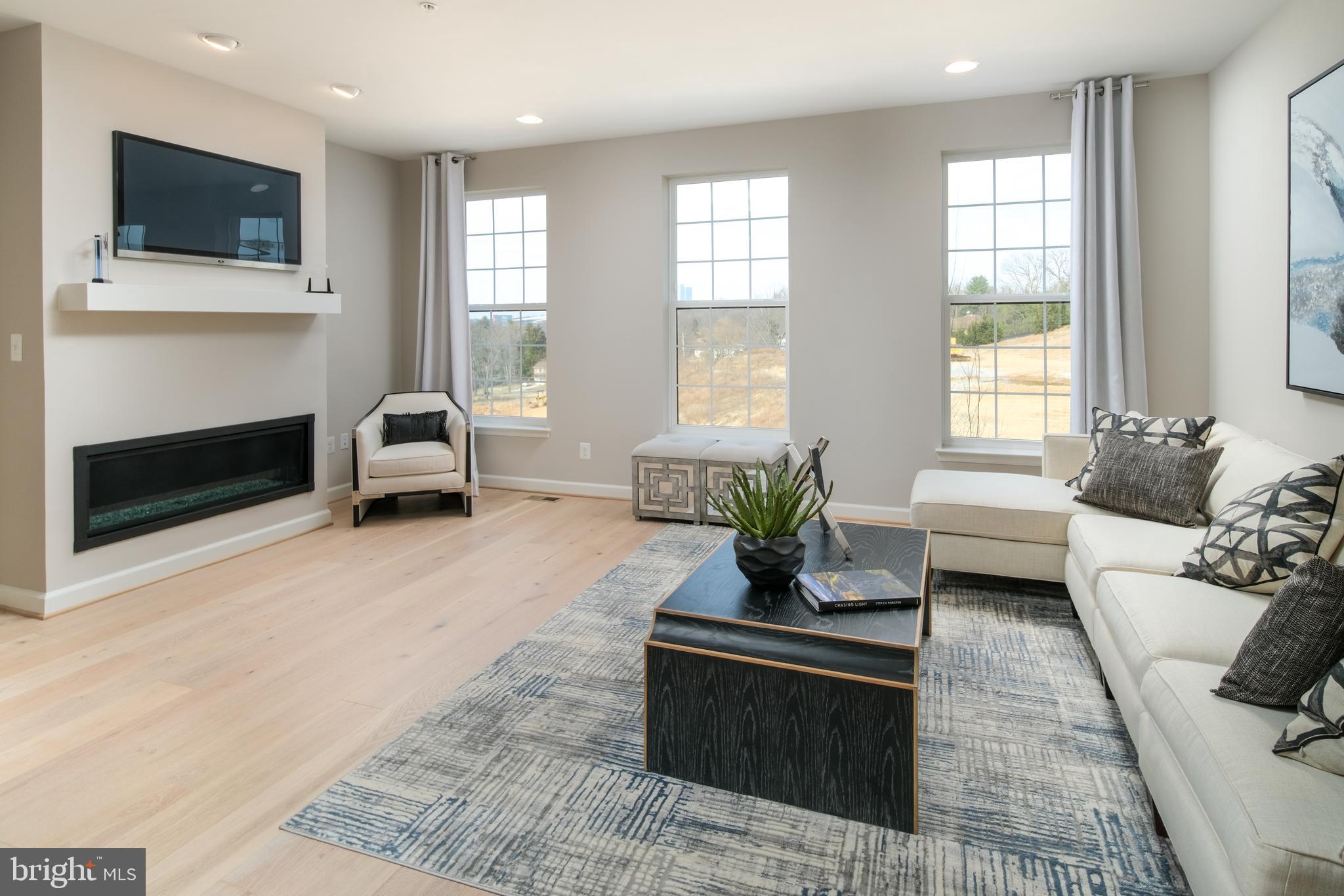4358 Fair Lakes Court