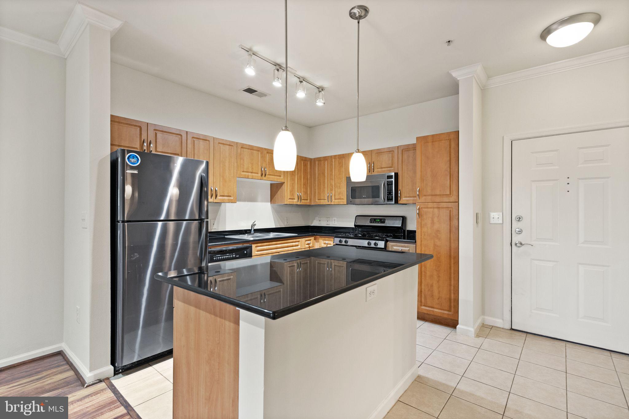 12921 Centre Park Cir #104