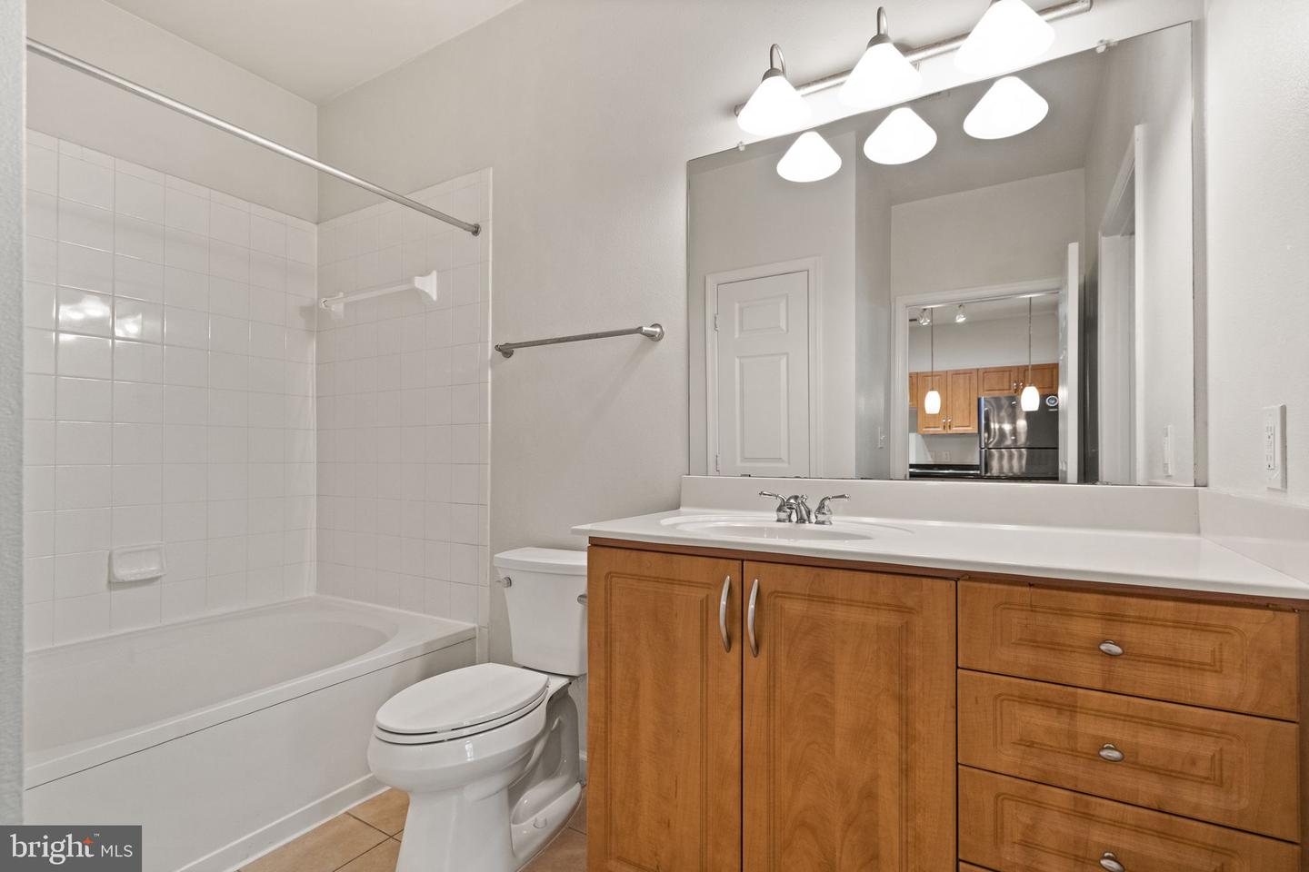12921 Centre Park Cir #104